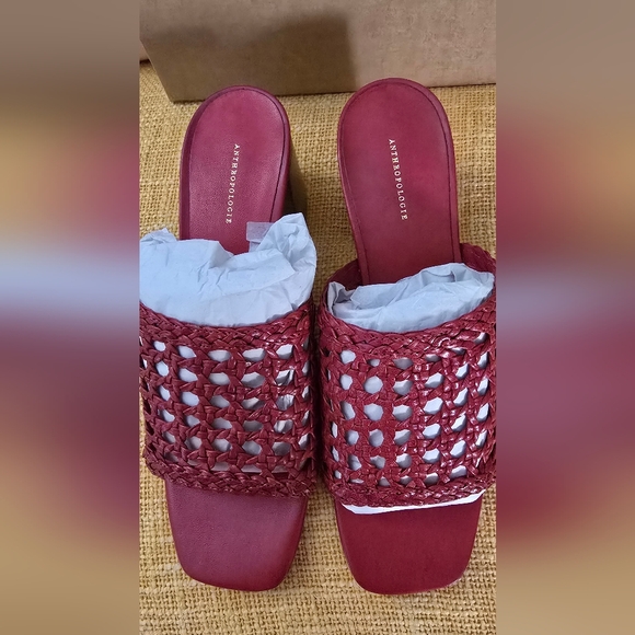 NIB: Athropologie Woven Mule - Picture 6 of 11